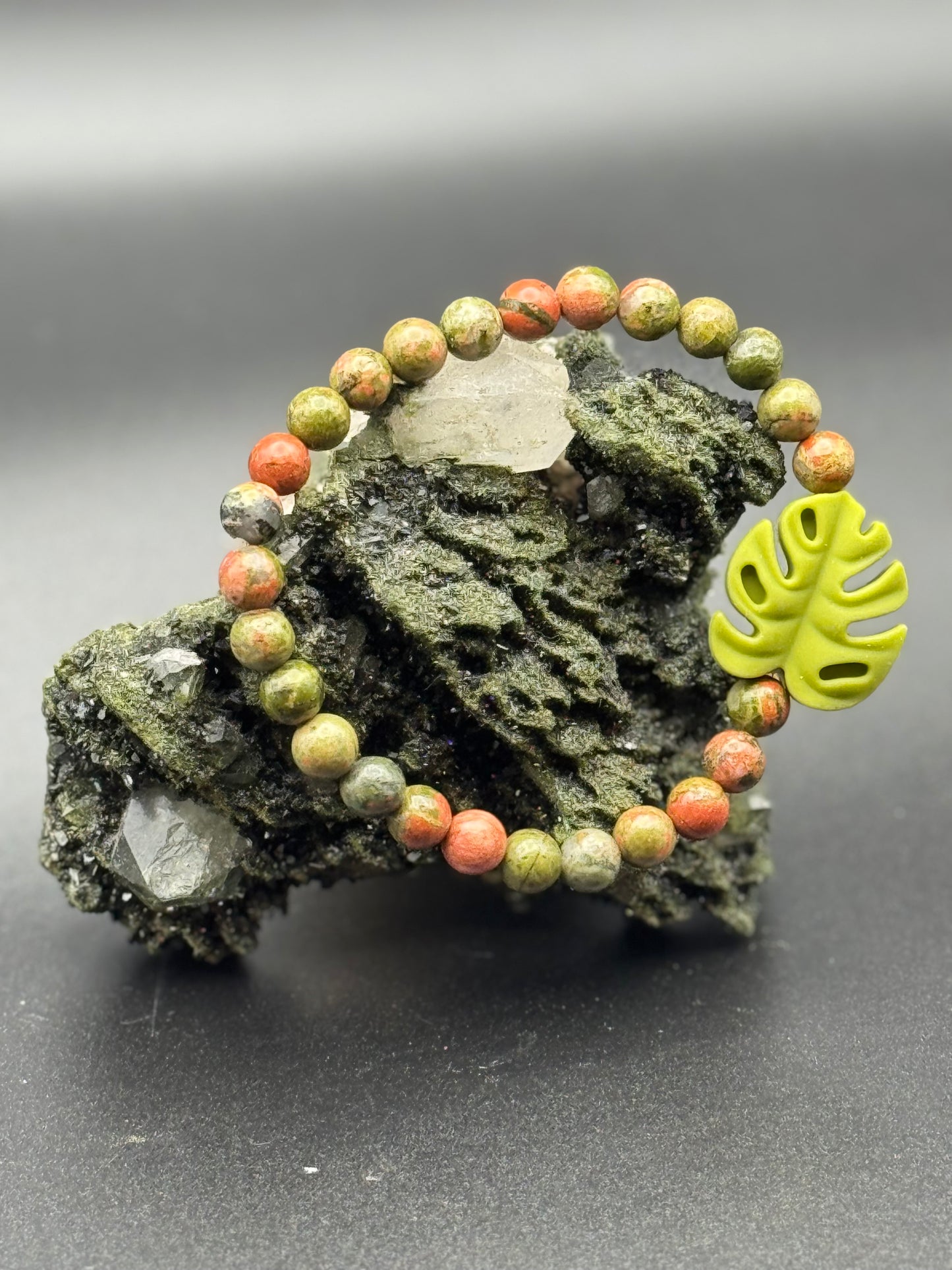Monstera Leaf Charm Bracelet