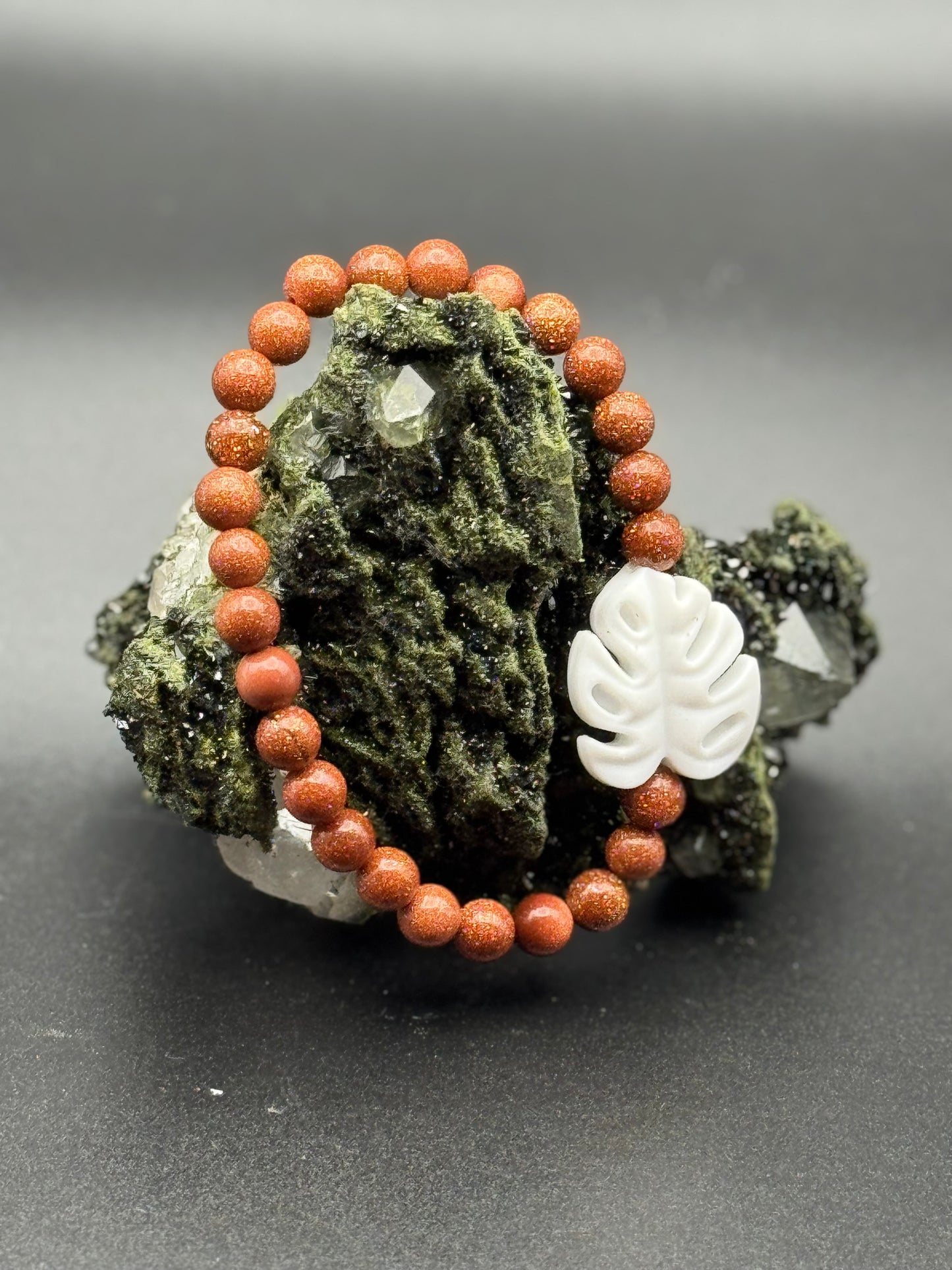 Monstera Leaf Charm Bracelet