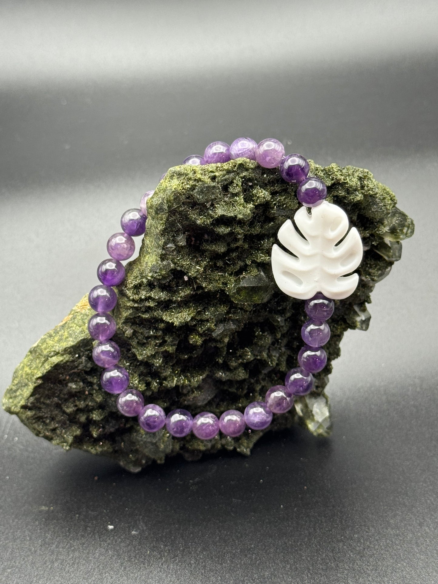 Monstera Leaf Charm Bracelet